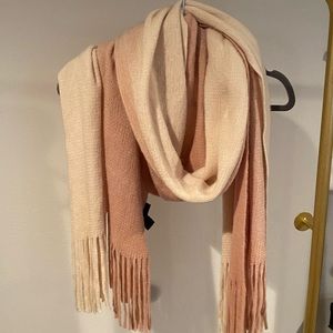 NWOT Steve Madden Pink Cream Ombré Scarf